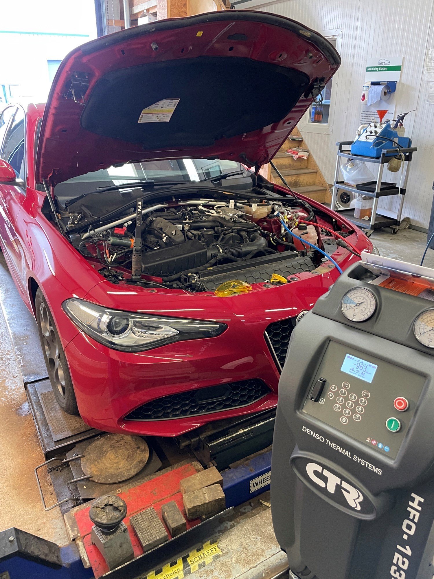 Air Conditioning Service & Diagnostics Oldfields Garage